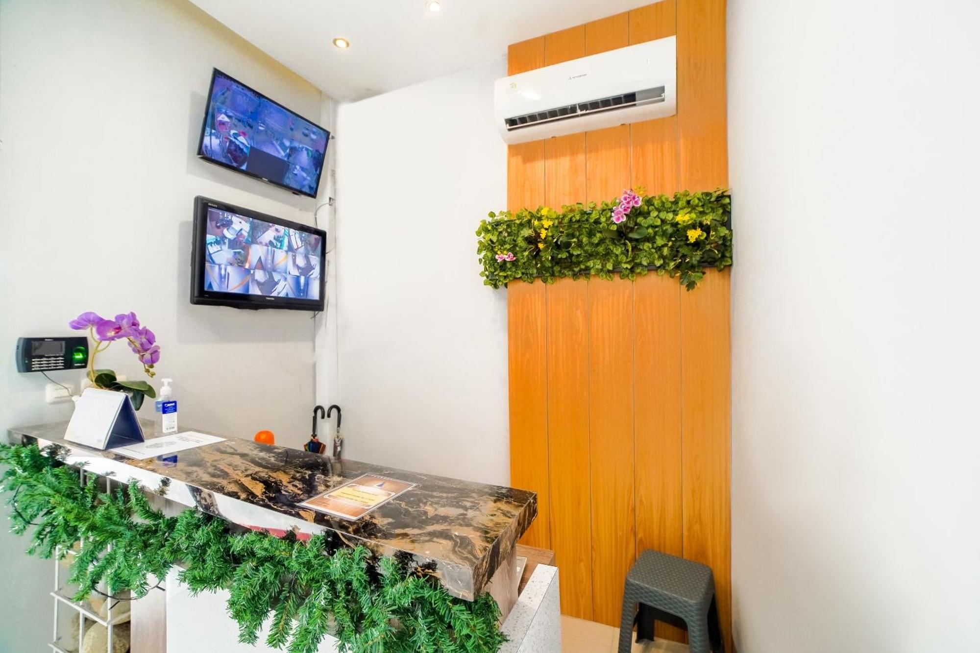 Capital O 90874 Millenium Inn 2 메단 외부 사진