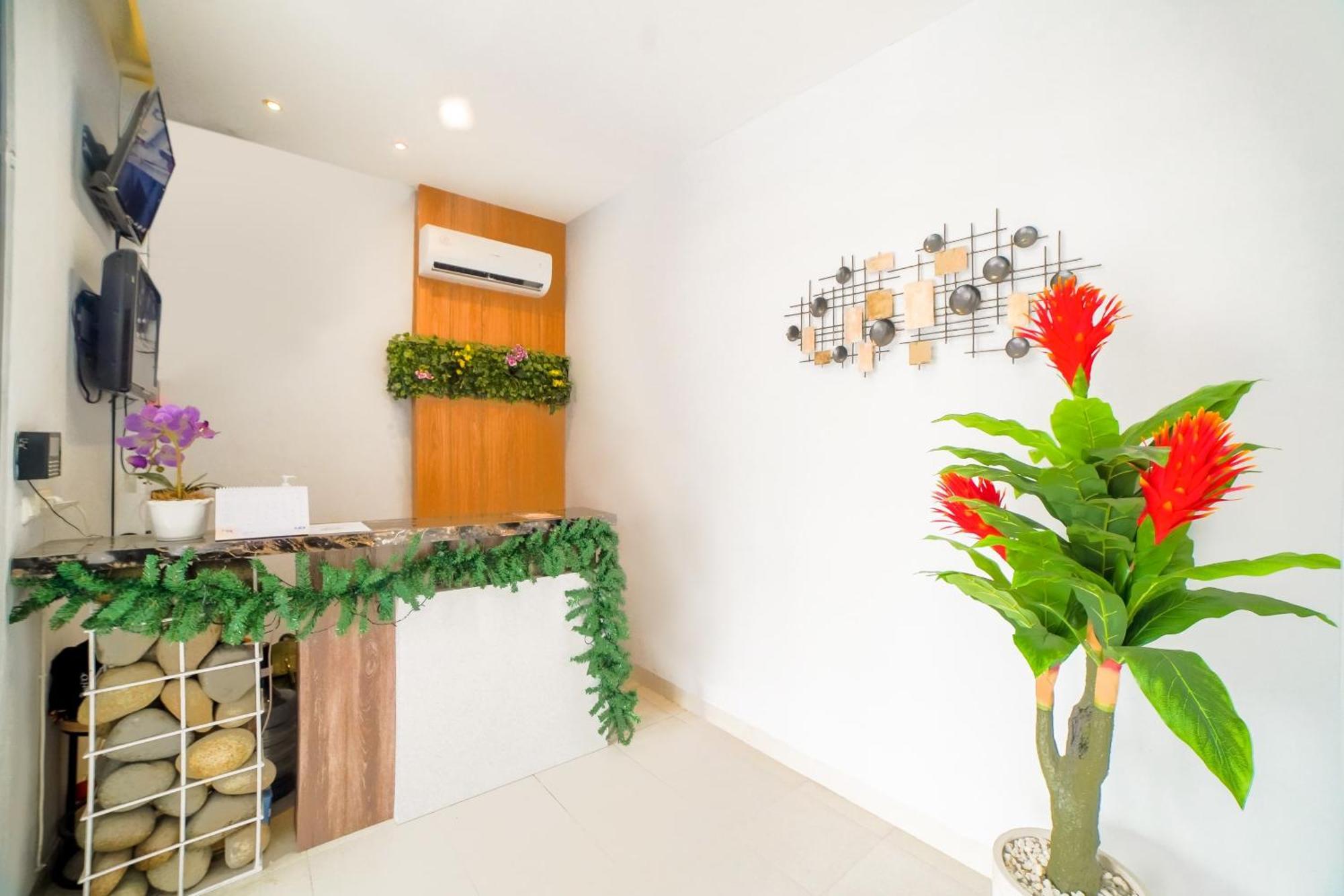 Capital O 90874 Millenium Inn 2 메단 외부 사진