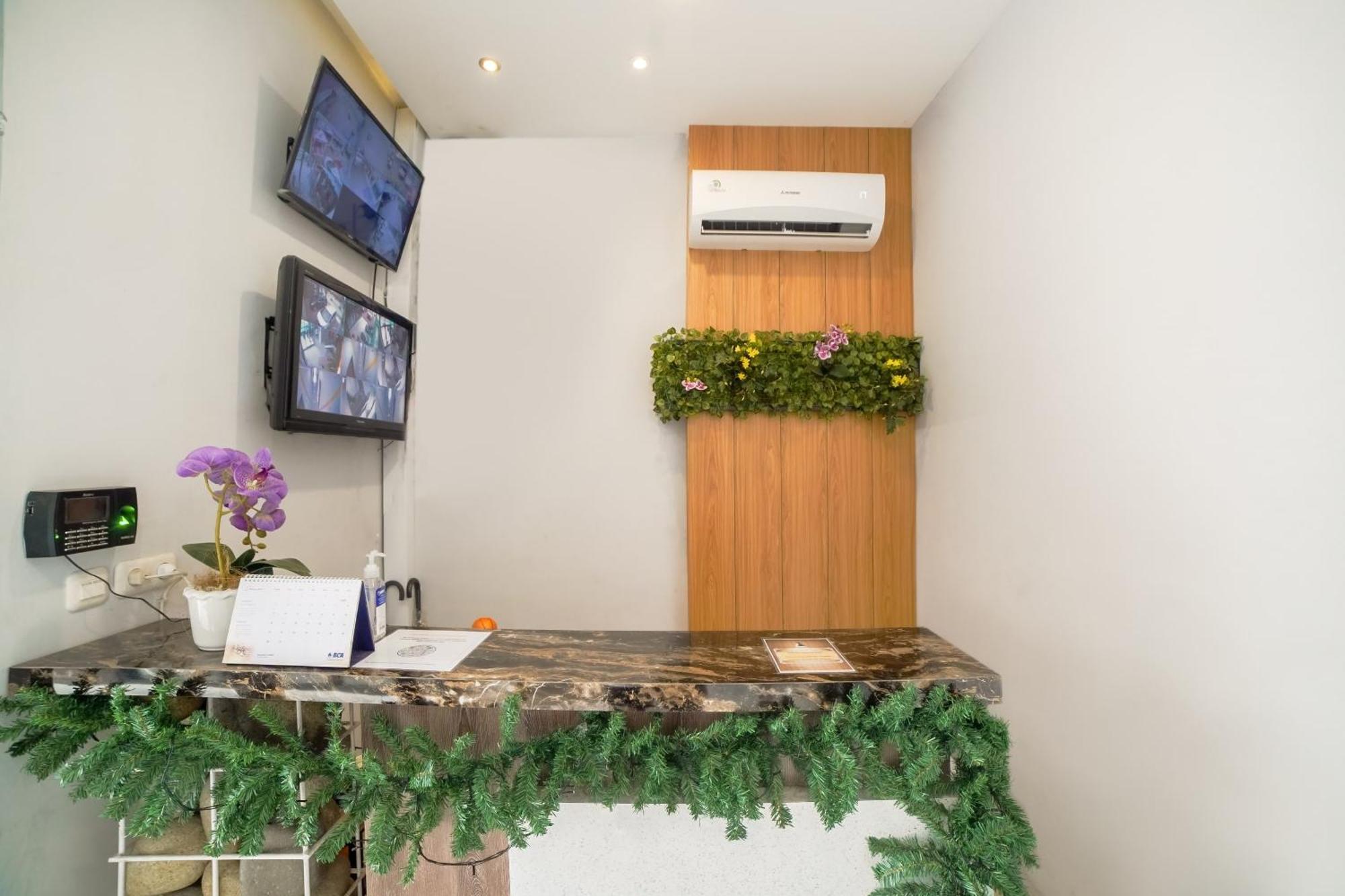 Capital O 90874 Millenium Inn 2 메단 외부 사진